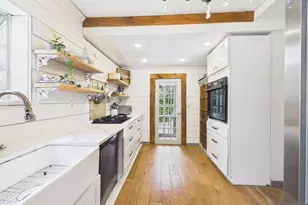 393 Kingston St, Wyckoff Township, NJ 07481 - Photo 13