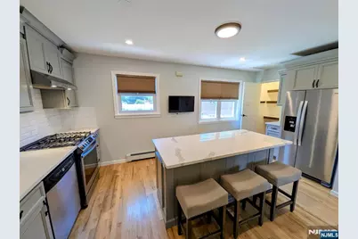 43 Manchester, Wayne, NJ 07470 - Photo 5