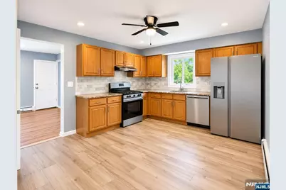 15 Wallace Street, Belleville, NJ 07109 - Photo 9