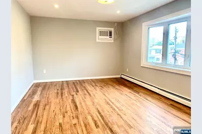 15 Wallace Street, Belleville, NJ 07109 - Photo 3