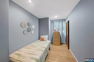 256 Fycke Ln, Teaneck Township, NJ 07666 - Photo 13