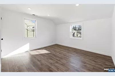 73 Macarthur Avenue, Lodi, NJ 07644 - Photo 9