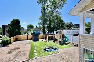 233 Hamilton Pl, Hackensack, NJ 07601 - Photo 19