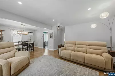 83 Moore Avenue, Waldwick, NJ 07463 - Photo 19