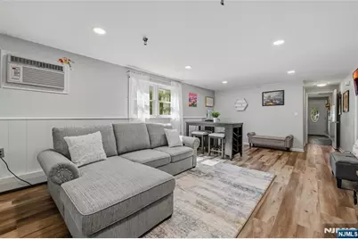 83 Moore Avenue, Waldwick, NJ 07463 - Photo 9