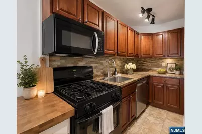 925 Main Street 10 #10, Hackensack, NJ 07601 - Photo 7