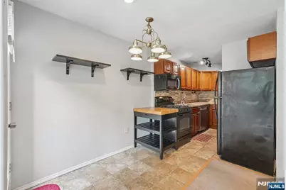 925 Main Street 10 #10, Hackensack, NJ 07601 - Photo 17