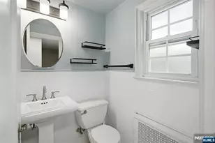 909 River Road 1, Teaneck Township, NJ 07666 - Photo 11