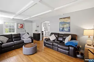 909 River Road 1, Teaneck Township, NJ 07666 - Photo 5