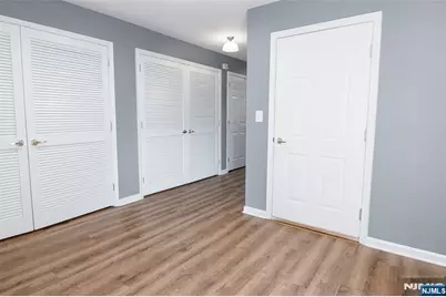 49 Stuyvesant Avenue 16 #16, Lyndhurst Township, NJ 07071 - Photo 15