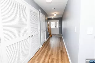 49 Stuyvesant Ave 16, Lyndhurst Township, NJ 07071 - Photo 17