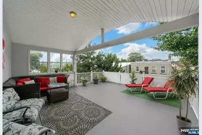 444 Riverside Avenue, Lyndhurst Township, NJ 07071 - Photo 25