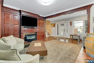 444 Riverside Avenue, Lyndhurst Township, NJ 07071 - Photo 9