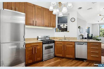 222 48th 4F #4F, Union City, NJ 07087 - Photo 5