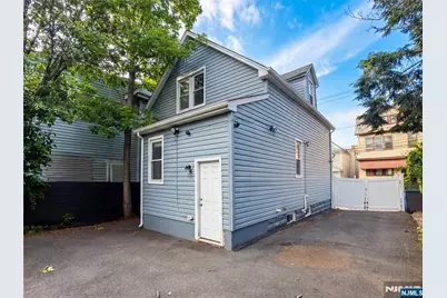 15 Arverne Terrace, Irvington, NJ 07111 - Photo 15