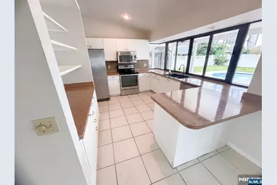 15 Arverne Terrace, Irvington, NJ 07111 - Photo 27