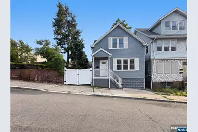 15 Arverne Terrace, Irvington, NJ 07111 - Photo 1