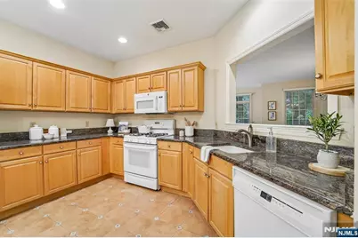 141 Greenway 41 #41, Montvale, NJ 07645 - Photo 11