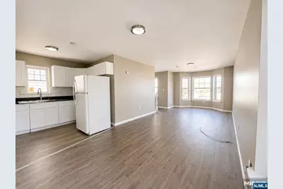 242 Rosa Parks Boulevard, Paterson, NJ 07501 - Photo 3