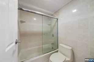 200 Winston Dr 1518, Cliffside Park, NJ 07010 - Photo 21