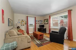 484 Crestwood Ave 34, Hackensack, NJ 07601 - Photo 5