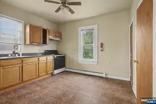 305 Pacific St, Paterson, NJ 07503 - Photo 21