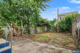 305 Pacific St, Paterson, NJ 07503 - Photo 31