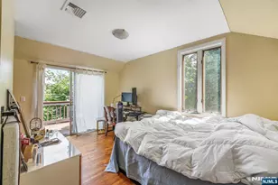 8 Old Wood Rd, Edgewater, NJ 07020 - Photo 13