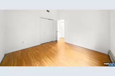 2462 7th B #B, Fort Lee, NJ 07024 - Photo 17