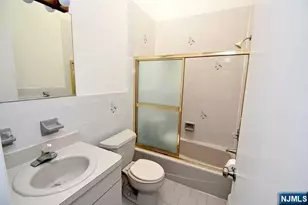 2462 7th B, Fort Lee, NJ 07024 - Photo 11