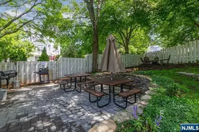 12 Gentry Drive, Englewood, NJ 07631 - Photo 9