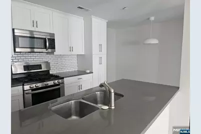 12 Gentry Drive, Englewood, NJ 07631 - Photo 3