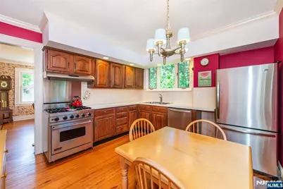 579-583 Parker Street, Newark, NJ 07104 - Photo 9
