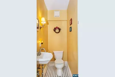 579-583 Parker Street, Newark, NJ 07104 - Photo 11