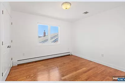 80B Liberty Place, Palisades Park, NJ 07650 - Photo 19