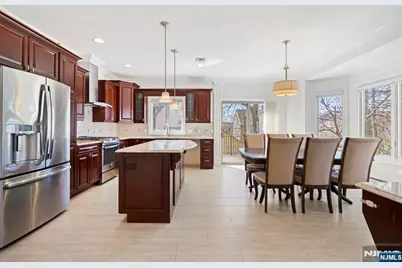 80B Liberty Place, Palisades Park, NJ 07650 - Photo 7