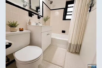 241 E Main Street 3A #3A, Bergenfield, NJ 07621 - Photo 17