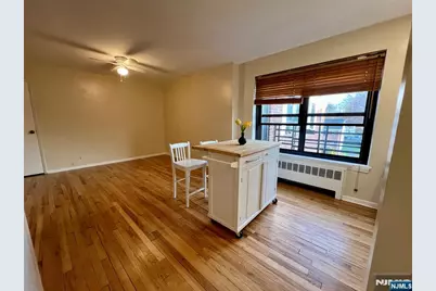 241 E Main Street 3A #3A, Bergenfield, NJ 07621 - Photo 5