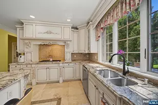 29 Meadow St, Demarest, NJ 07627 - Photo 11