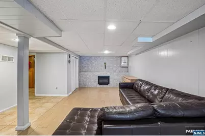 64 16th Avenue, Elmwood Park, NJ 07407 - Photo 25