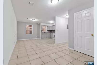 584 19th Street 582 #582, Newark, NJ 07103 - Photo 3