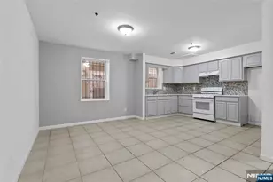 584 19th Street 582, Newark, NJ 07103 - Photo 7