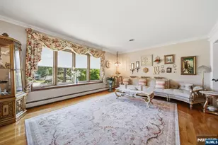308 Loren Ct, Northvale, NJ 07647 - Photo 5