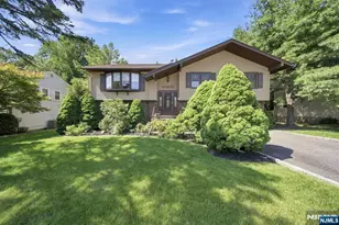 308 Loren Ct, Northvale, NJ 07647 - Photo 3