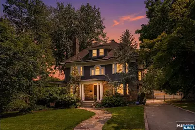 54 Myrtle Avenue, Montclair, NJ 07042 - Photo 45