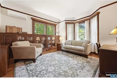 54 Myrtle Avenue, Montclair, NJ 07042 - Photo 11