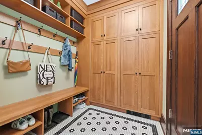 54 Myrtle Avenue, Montclair, NJ 07042 - Photo 17