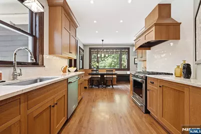 54 Myrtle Avenue, Montclair, NJ 07042 - Photo 13