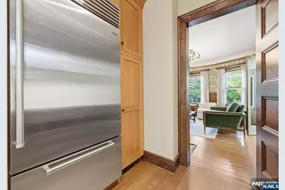 54 Myrtle Avenue, Montclair, NJ 07042 - Photo 15