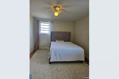 2345 Linwood Avenue 6A #6A, Fort Lee, NJ 07024 - Photo 3